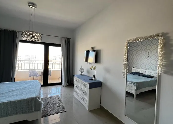 Apartment Luxury In Aldau Heights *